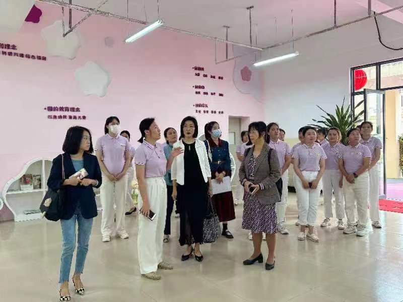 海南師范大學(xué)教育學(xué)院對(duì)口幫扶項(xiàng)目組調(diào)研屯昌縣幼兒園