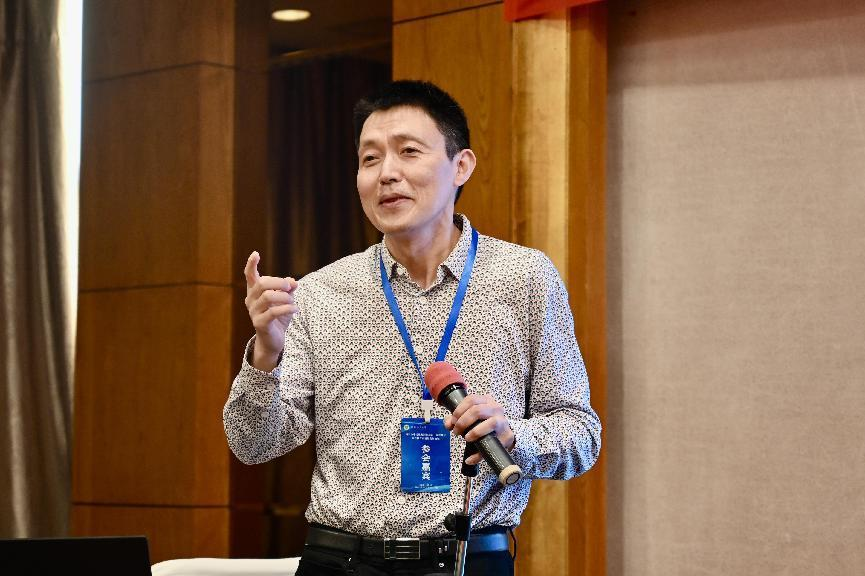 鑄牢中華民族共同體意識(shí)，民族地區(qū)高等教育高質(zhì)量 發(fā)展論壇在我校舉行