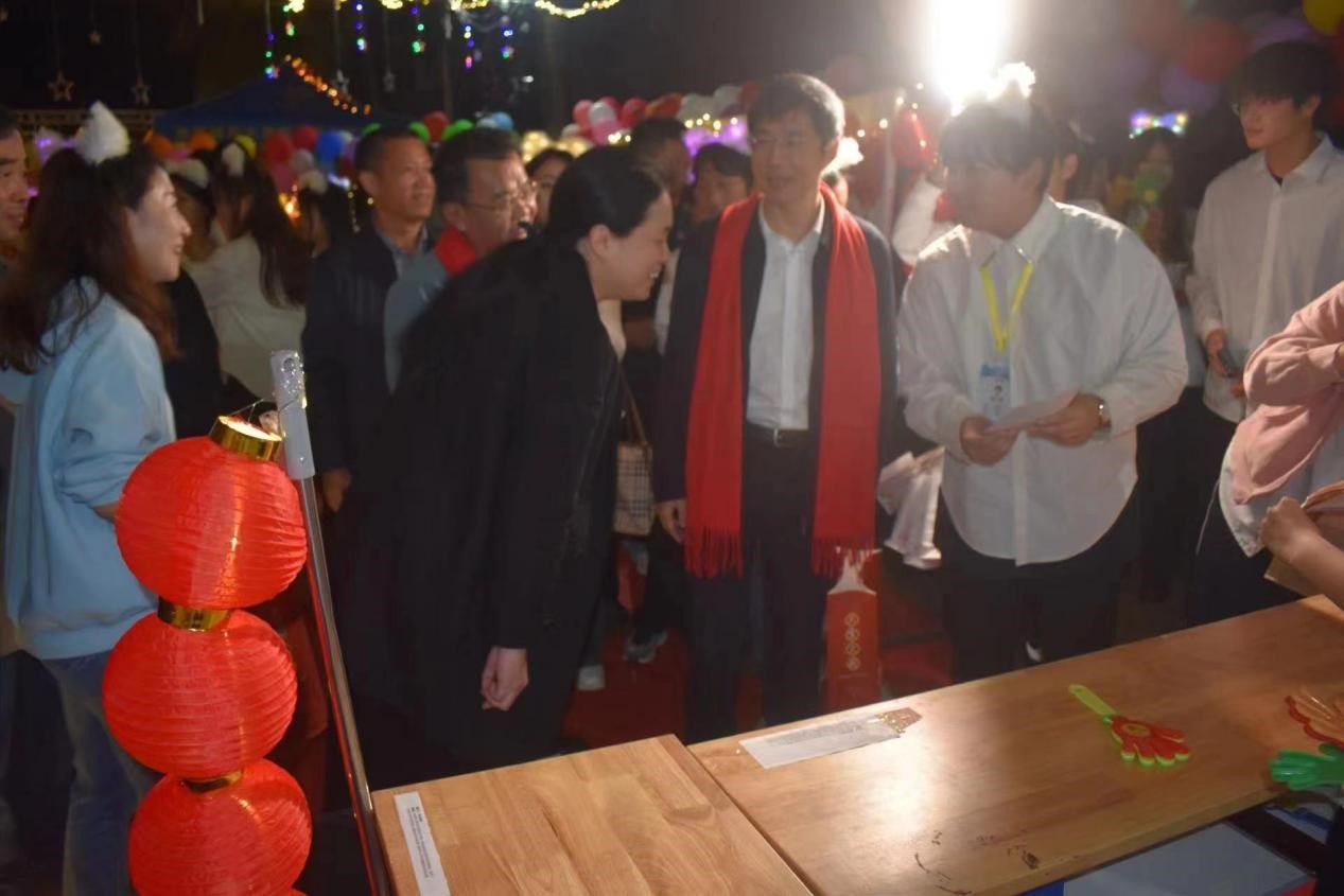 教育學院團委學生會舉辦慶新年游園活動