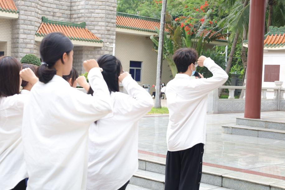 青年之聲?教育學(xué)院“以青春之名,赴百年之約”入團(tuán)儀式