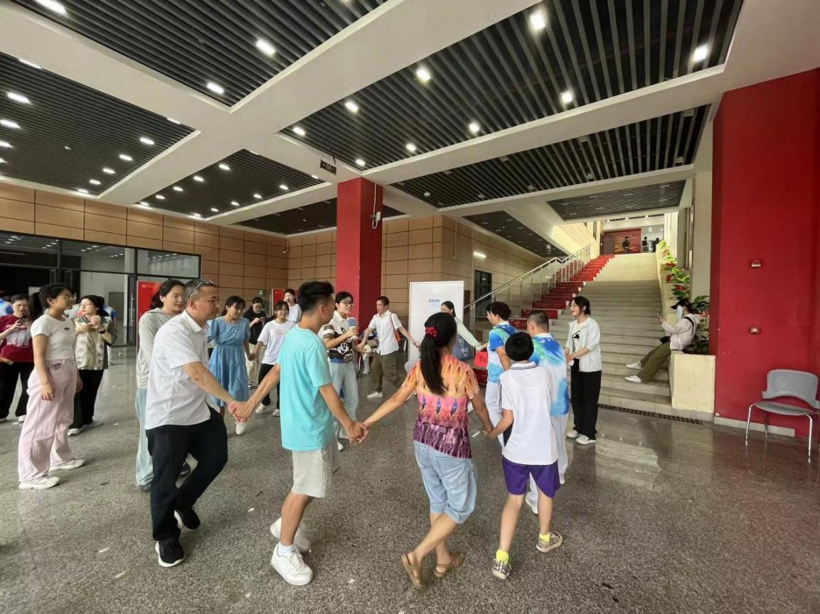 “與愛同行，共沐春光”―教育學(xué)院“全國助殘日”特別活動成功舉辦