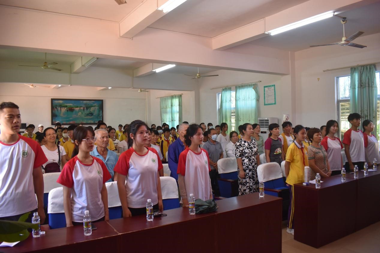 青年之聲?教育學(xué)院 舊州中學(xué)小升初開幕儀式