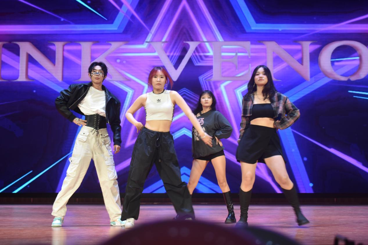 教育學(xué)院“愛(ài)承教院，載夢(mèng)啟航”主題畢業(yè)晚會(huì)